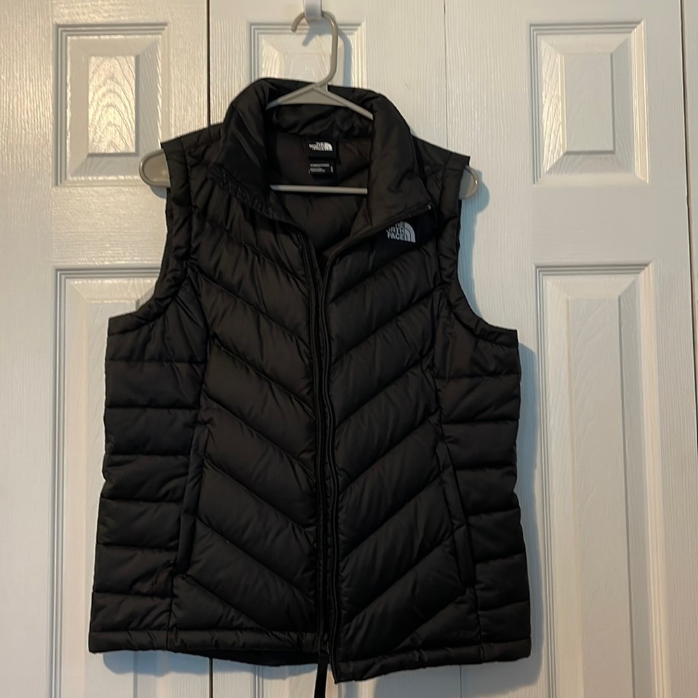 Women’s The North Face vest